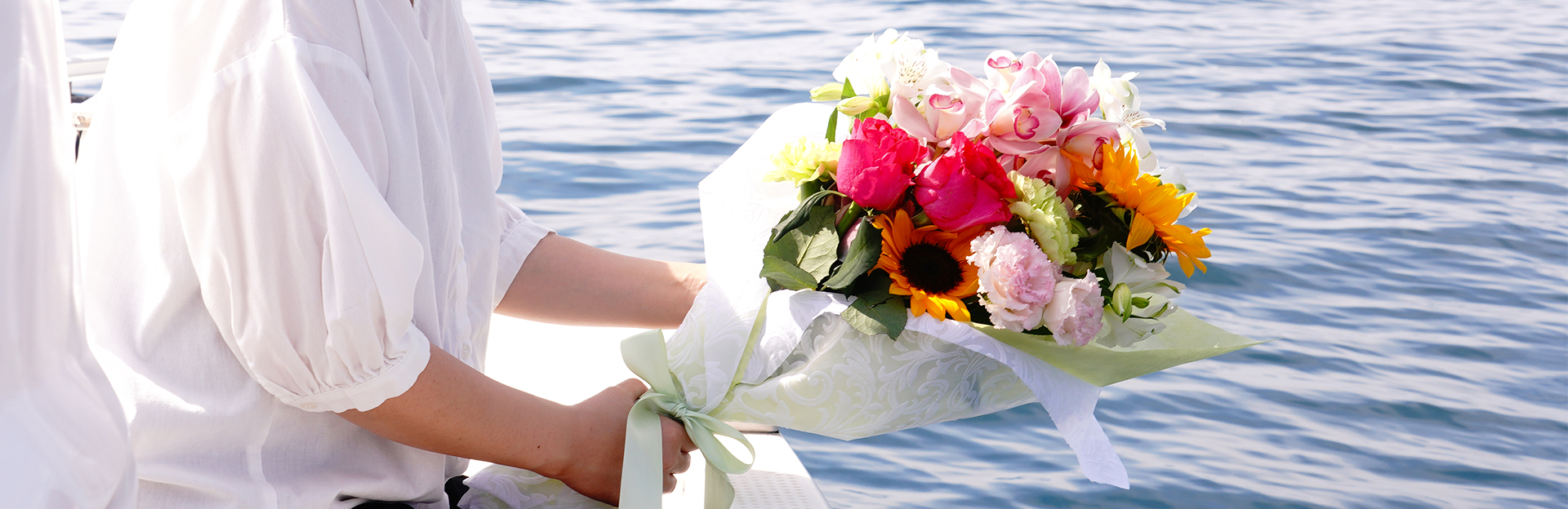 海洋葬 slow:slow｜海洋散骨・ペット散骨・墓じまい散骨、乗船散骨